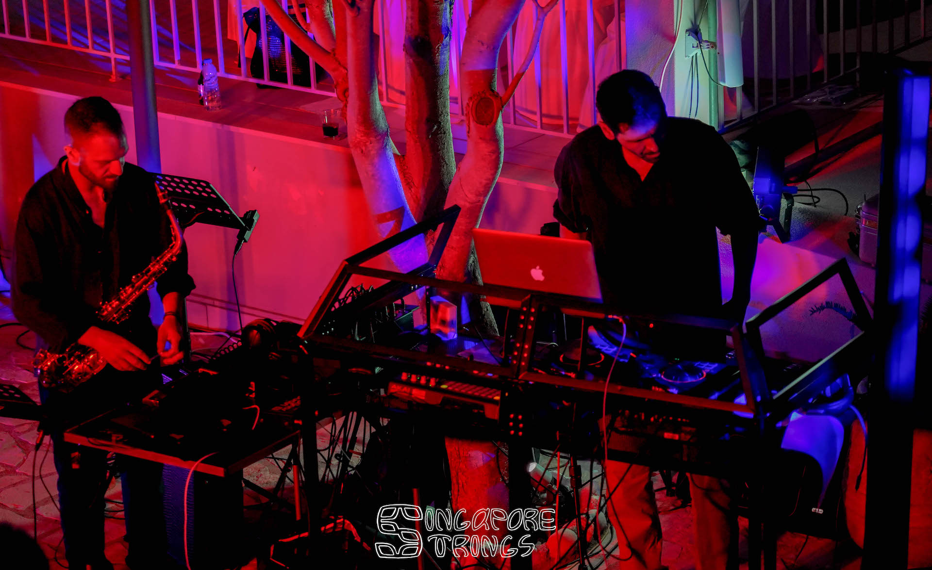 Singapore Strings, DJ & Saxophone, Kefalonia